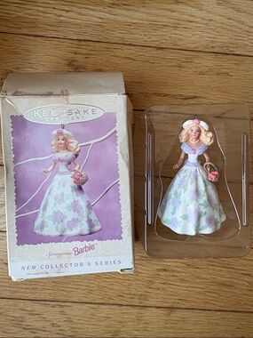 Barbie keepsake ornament 1995 springtime new collector series